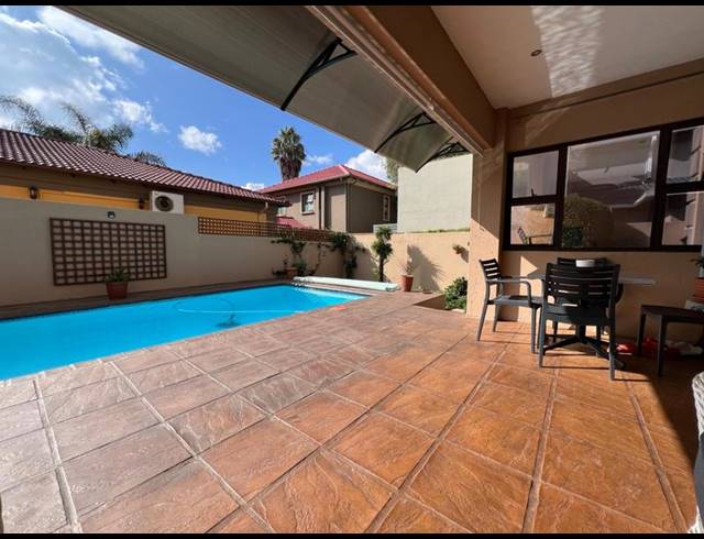 3 BEDROOM HOUSE FOR SALE IN RUIMSIG